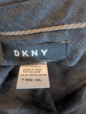 DKNY Men's Black Jeans - Classic Straight Fit